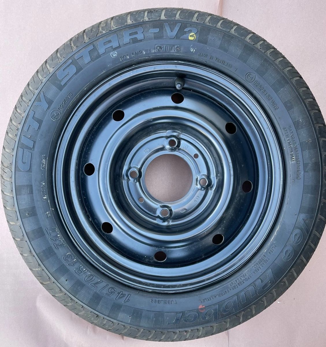 Wheel/Tire Columbia Mega CVG760127 7249908